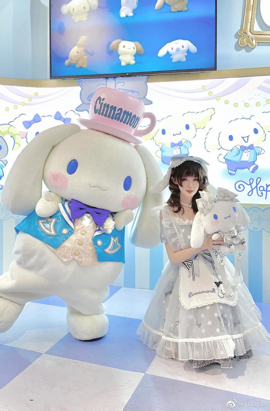 迷人的yui金鱼cos南小鸟新作品，大家不容错过啊
