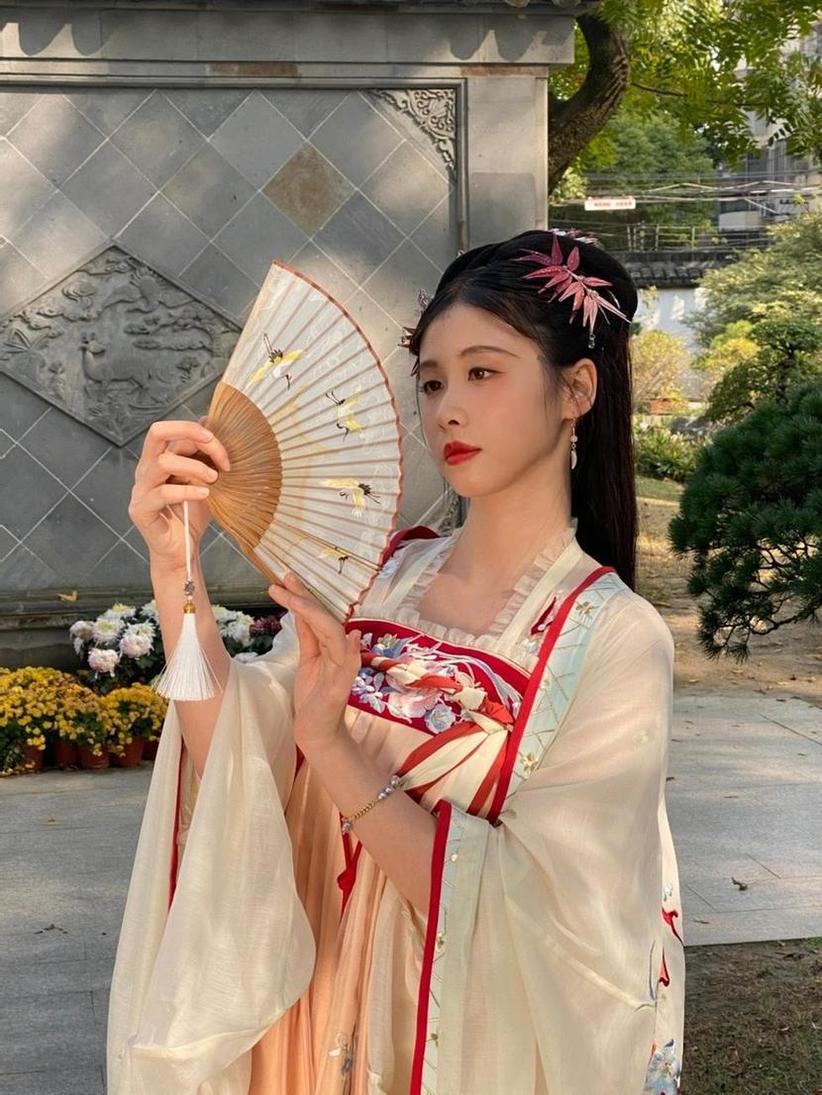 一只小仙若扒皮新作发布，惊艳图片界