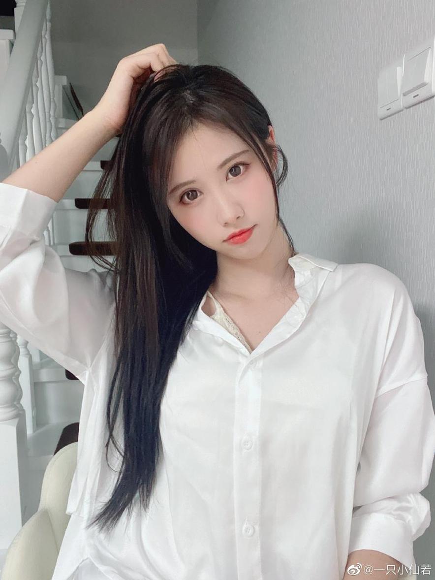 精选一只小仙若微博多少，享受无删原版美图照片大餐。