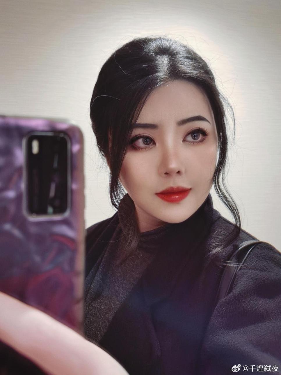 千煌弑夜图美图：迷人的姿态，配得上绝美的神仙
