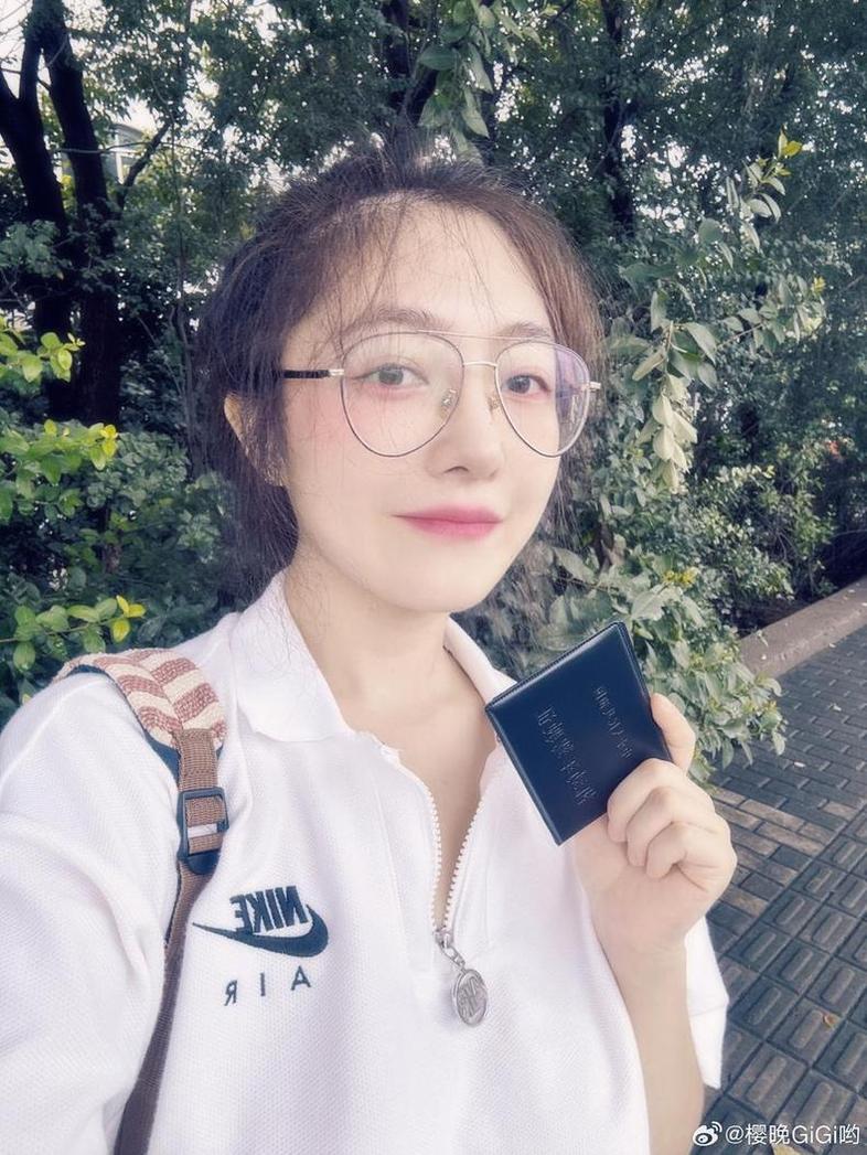 倾情分享！樱晚gigi更新cos照片合辑。