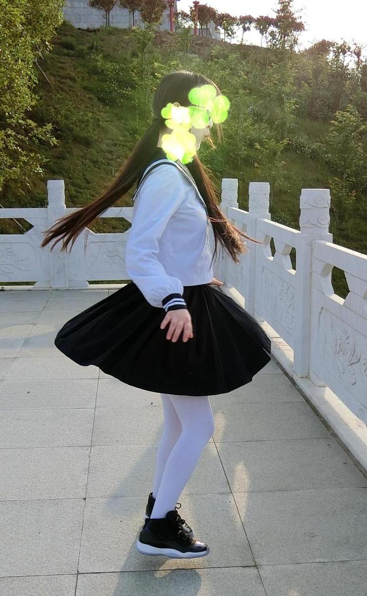 荒野中的西尔酱初水作品：出门在外的独立女性