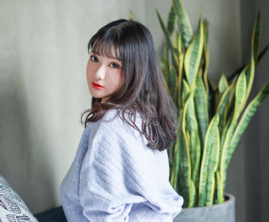王幼仪露露小喵cosplay赏析：美女与野兽的感人故事