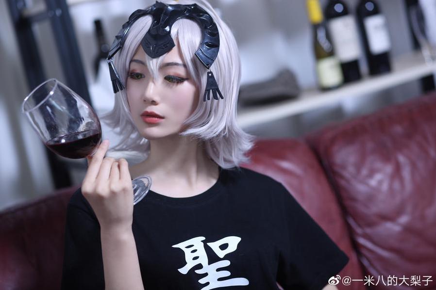 随着新内容的不断更新，一米八的大梨子龙王图包又添了新成员。