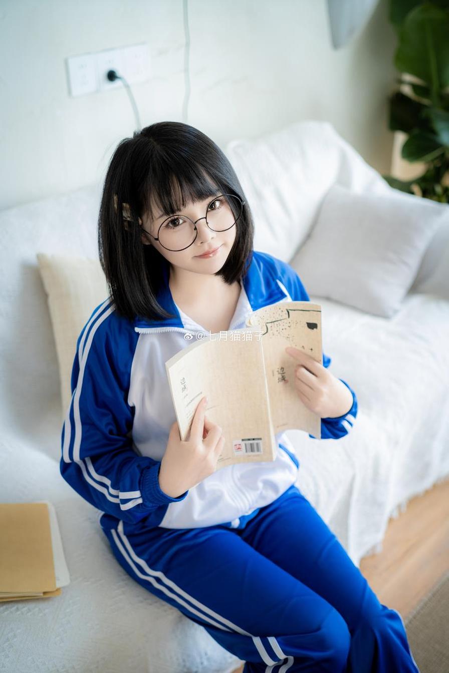 美不胜收的养眼吾爱摆渡七月喵子图片分享