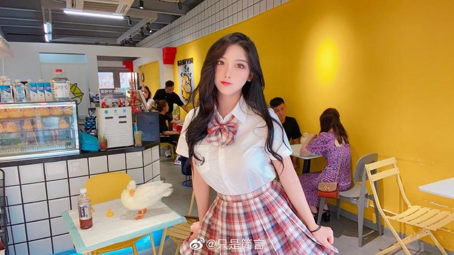 只是简言cos野生羊：一组惊艳的cos美图原图欣赏