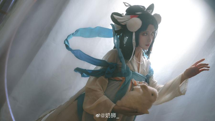 色彩斑斓的奶狮不咬人内衣原图分享