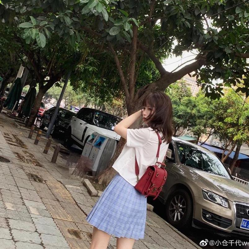 想拥有小仓千代的所有美图？看看这份被精心整理的价格表就可以啦