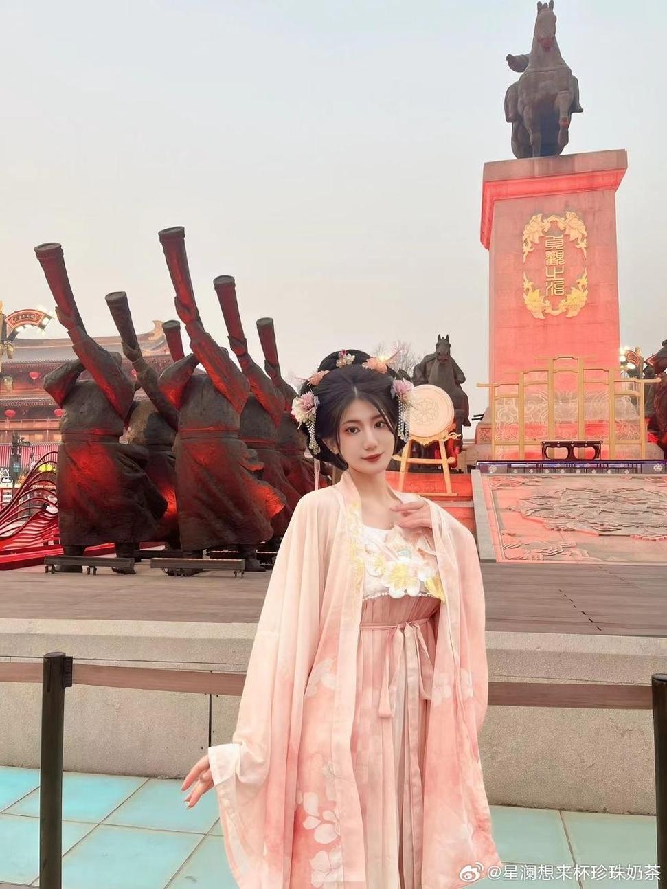 与众不同的cos风格，体验星澜是澜澜叫澜妹的原图魅力