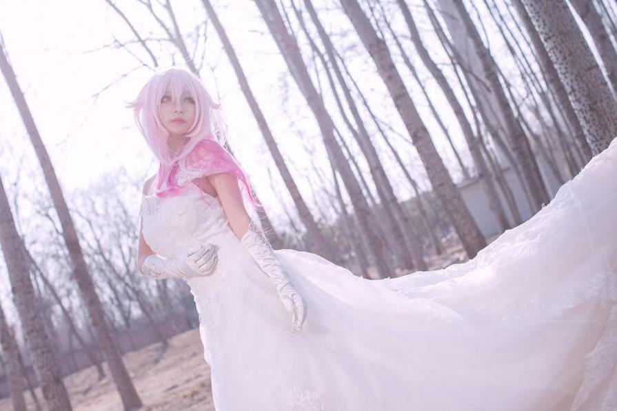 白易子教主NGA图片更新：《月圆西楼》古风cosplay照片