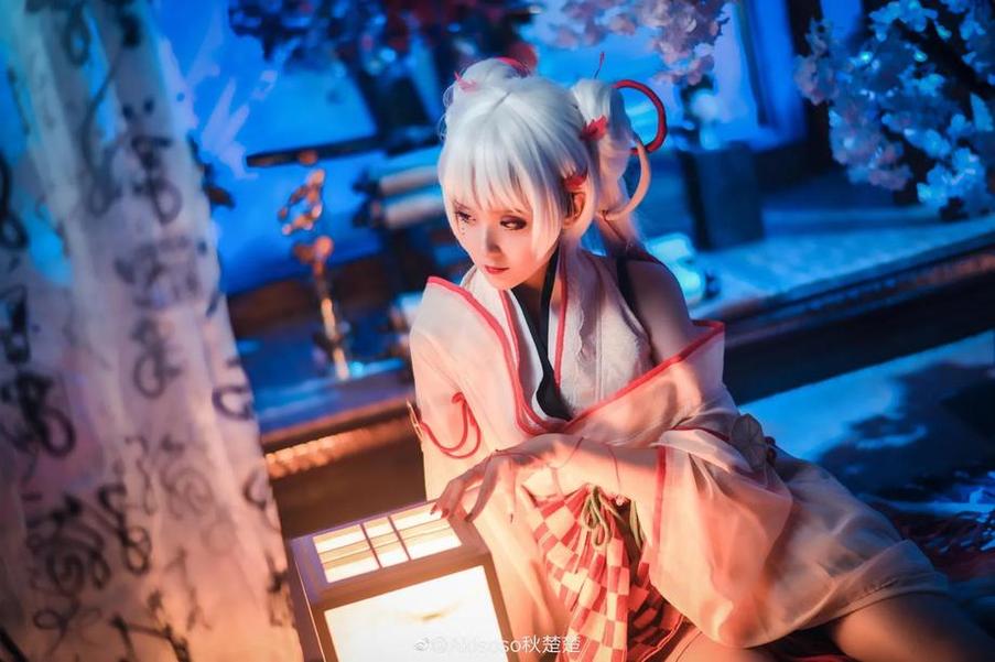 秋楚楚cos遇见神鹿，完美呈现原作品魅力