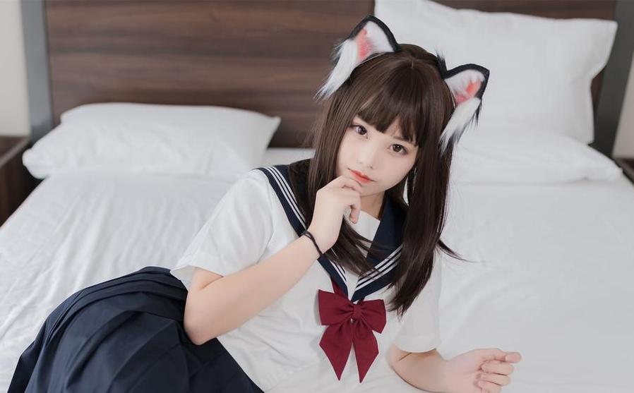 用手机打开蜜汁猫裘在线浏览，瞬间被这些cos作品征服了。